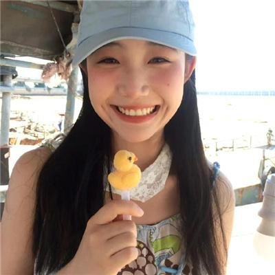 莫斯科来的香烟女孩